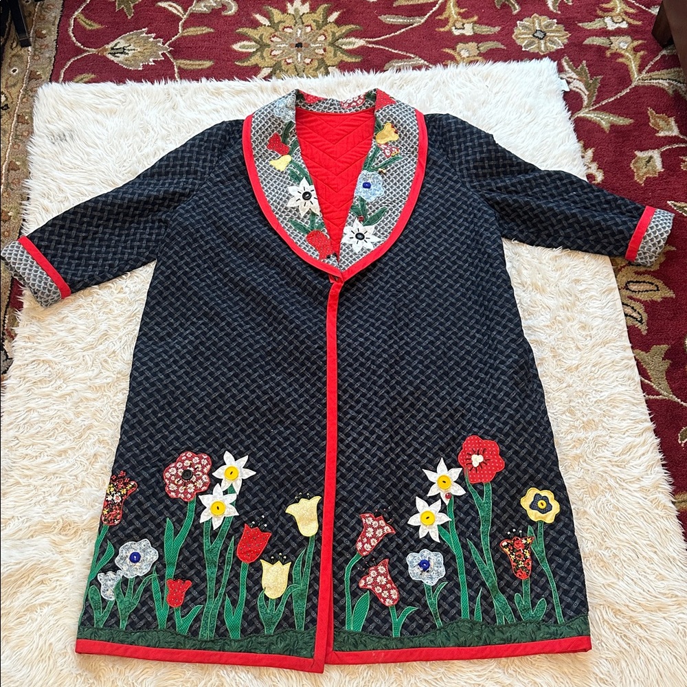 Long floral art to wear appliqué quilted open front duster jacket 2XL ??